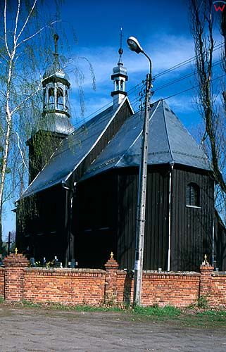 Stary Gołębin, kościół drewniany